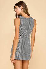 Load image into Gallery viewer, Round Neckline sleeveless Romper: BLACK/WHITE / S