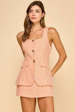 Load image into Gallery viewer, Round Neckline sleeveless Romper: BLACK/WHITE / L