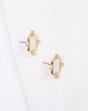 Load image into Gallery viewer, Mother of Pearl Stud Earrings