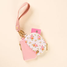 Load image into Gallery viewer, Endless Daydream Wristlet Cream
