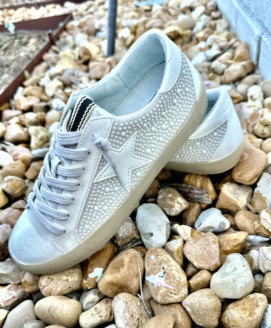 The Pearl Paula Sneakers