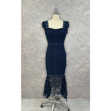 Load image into Gallery viewer, LACE PATTERN FLUTTER SHOULDER BODYCON MERMAID DRESS : WINE / XS-S-M-L-XL(1-2-2-1-1)
