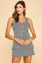 Load image into Gallery viewer, Round Neckline sleeveless Romper: BLACK/WHITE / M
