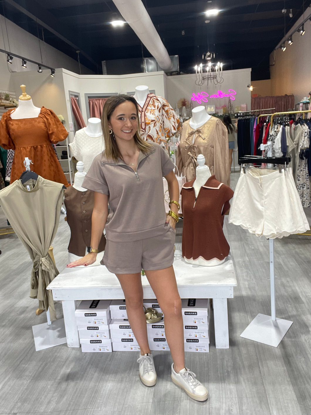 The Courtney Set-Coco