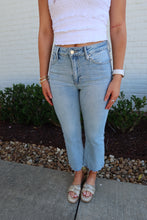 Load image into Gallery viewer, The Kyndall Jeans
