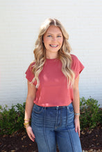 Load image into Gallery viewer, The Jillian Top - Rust
