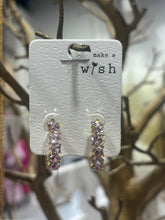 Load image into Gallery viewer, The Maisy Earrings
