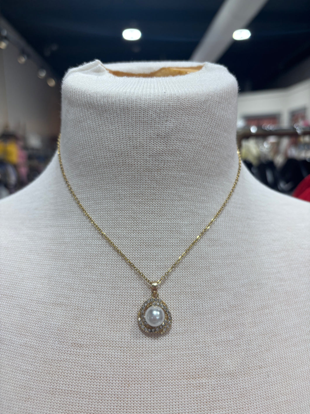 The Ava Necklace