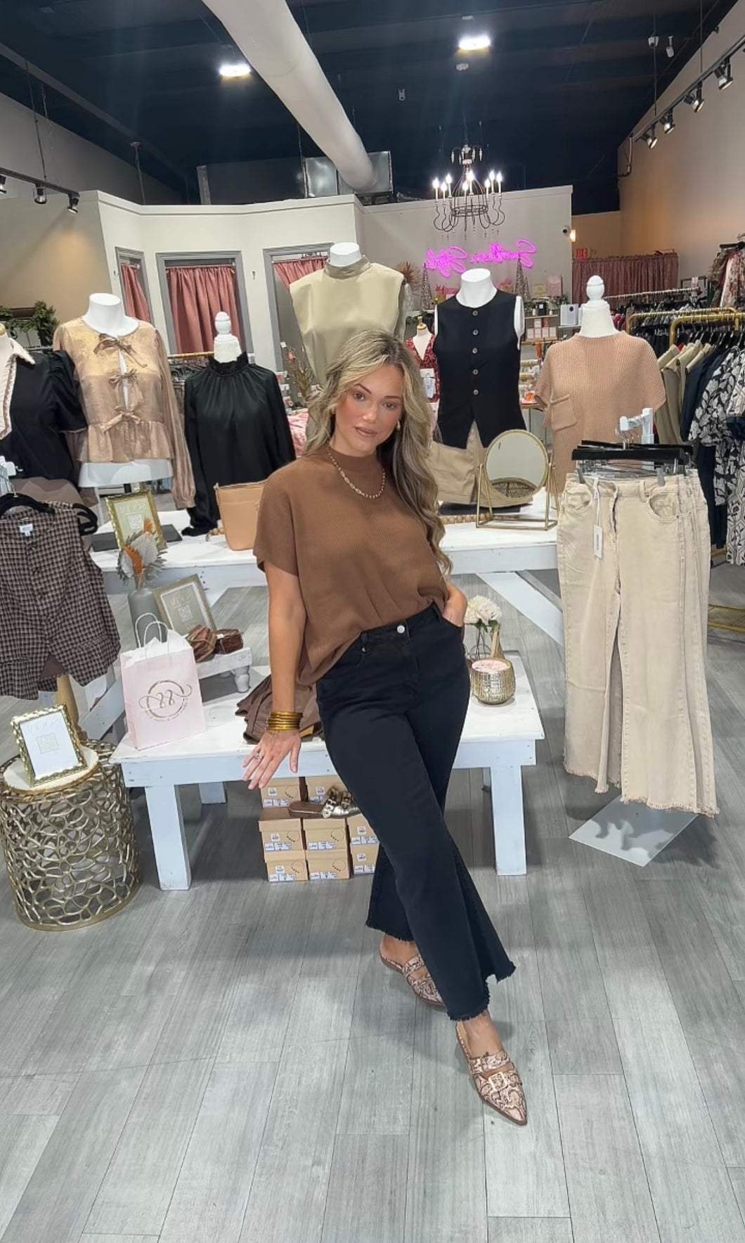 The Kylan Top - Camel