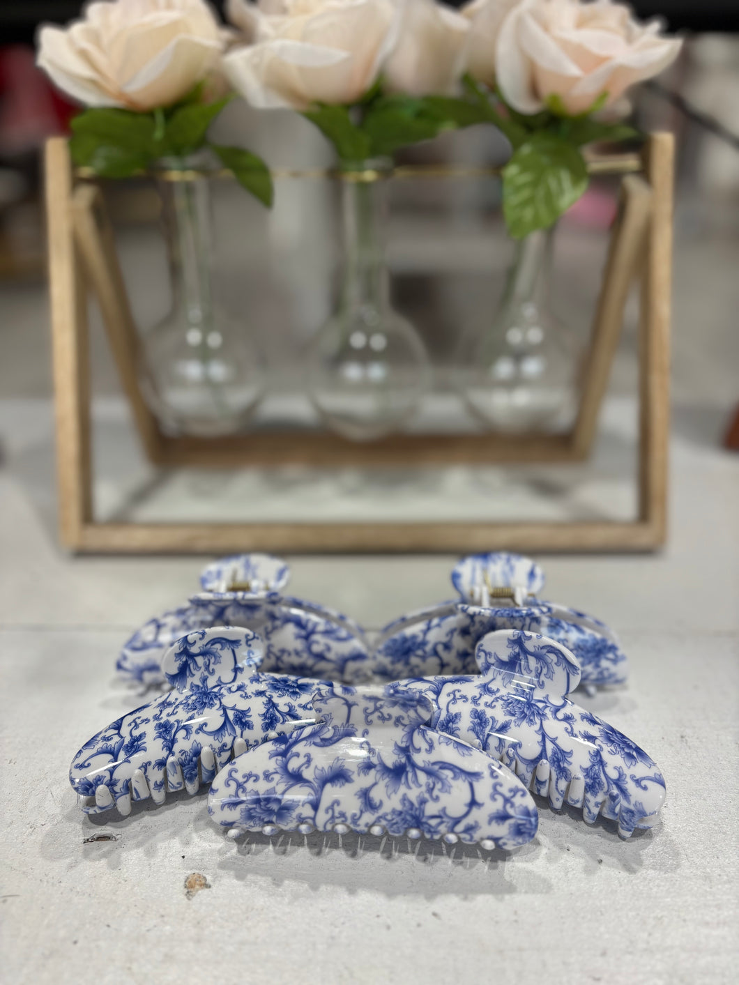 Blue Porcelain Clip Clip - Round