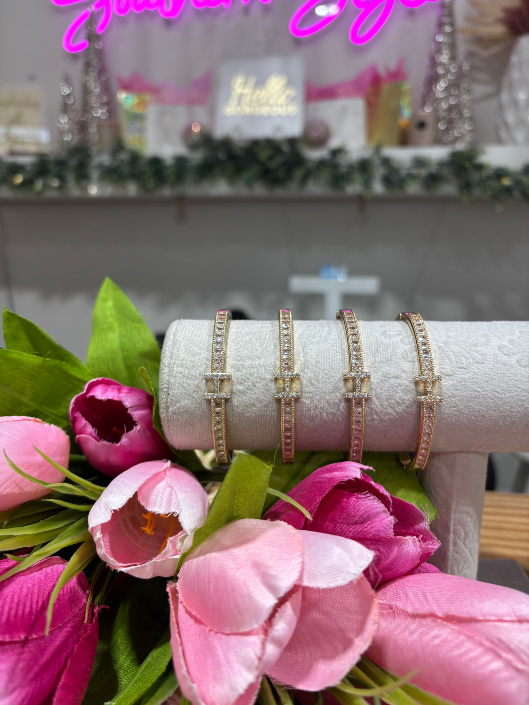 The Kasen H Bangle