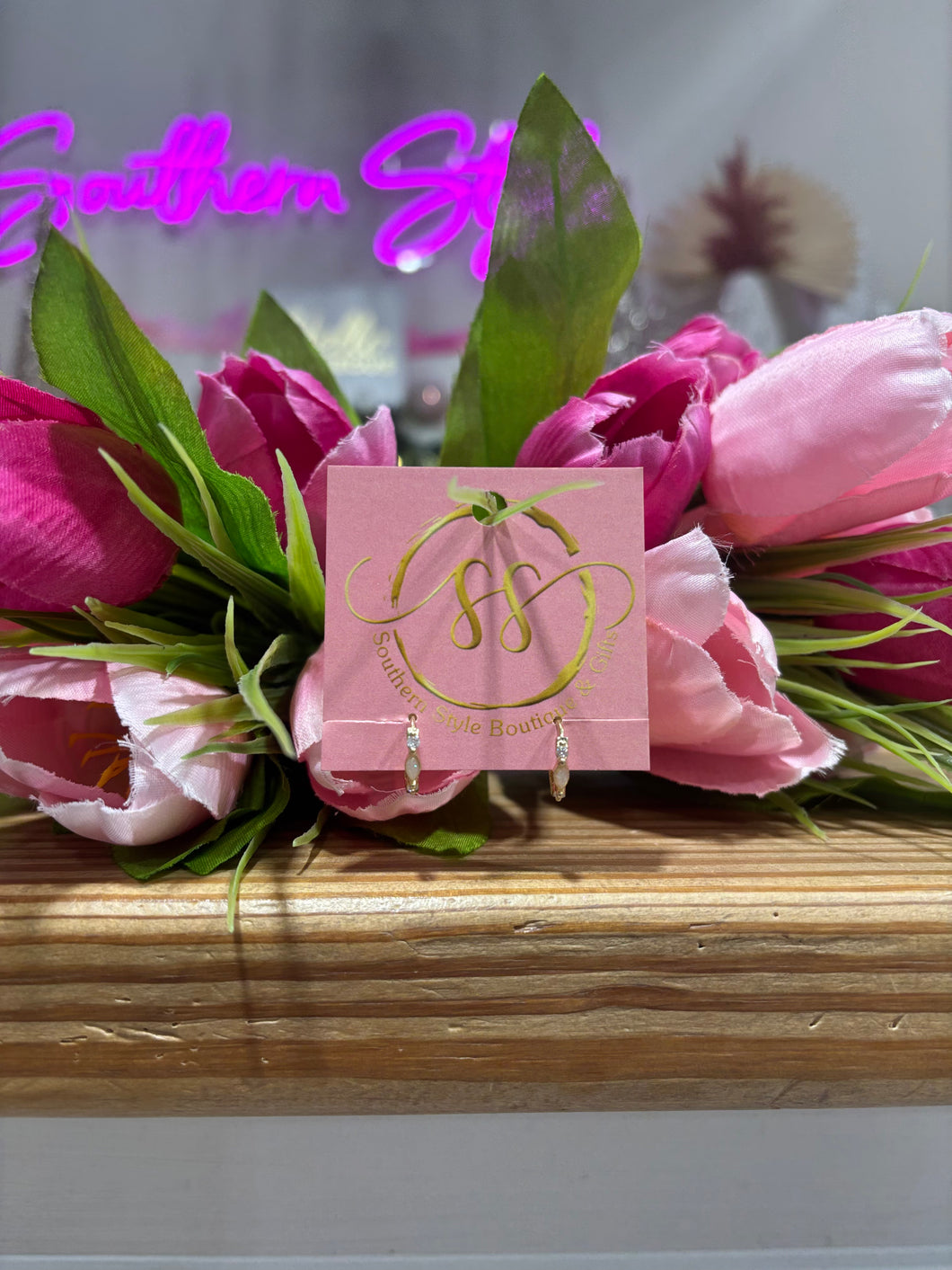 The Bea Huggie Earring