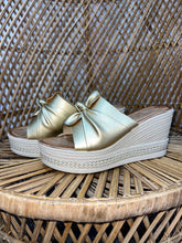 Load image into Gallery viewer, The Michelle Wedge
