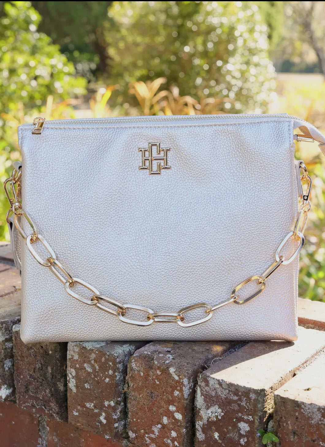 The Pearl Pebbled Bag