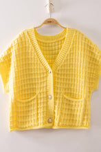 Load image into Gallery viewer, 12W3719N-Waffle Texture Crop Cardigan: CREAM / S-M-L/2-2-2
