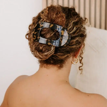 Load image into Gallery viewer, Round Flat Hair Clip - Large - Tortoise
