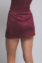 Load image into Gallery viewer, The Ellie Skort - Burgundy
